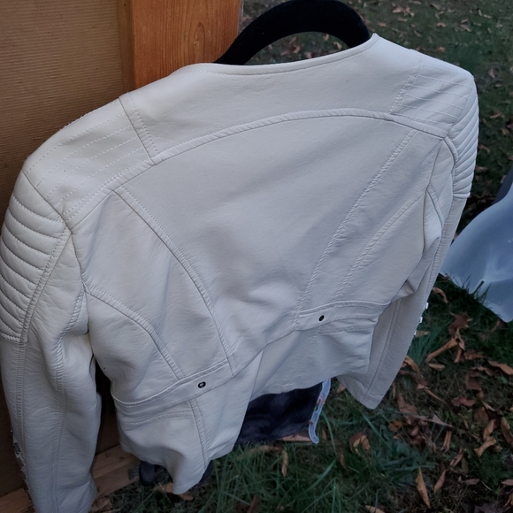 Jacket ♥️SOLD♥️ - Picture 3 of 4